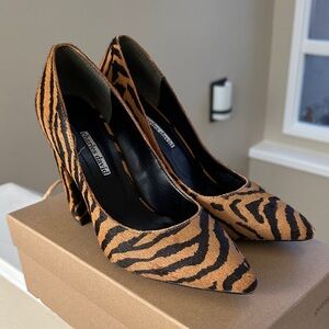 Charles David Heels - Sz 8